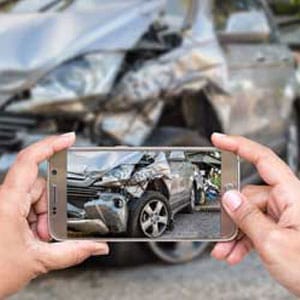 What To Do And What Not To Do After A Car Accident
